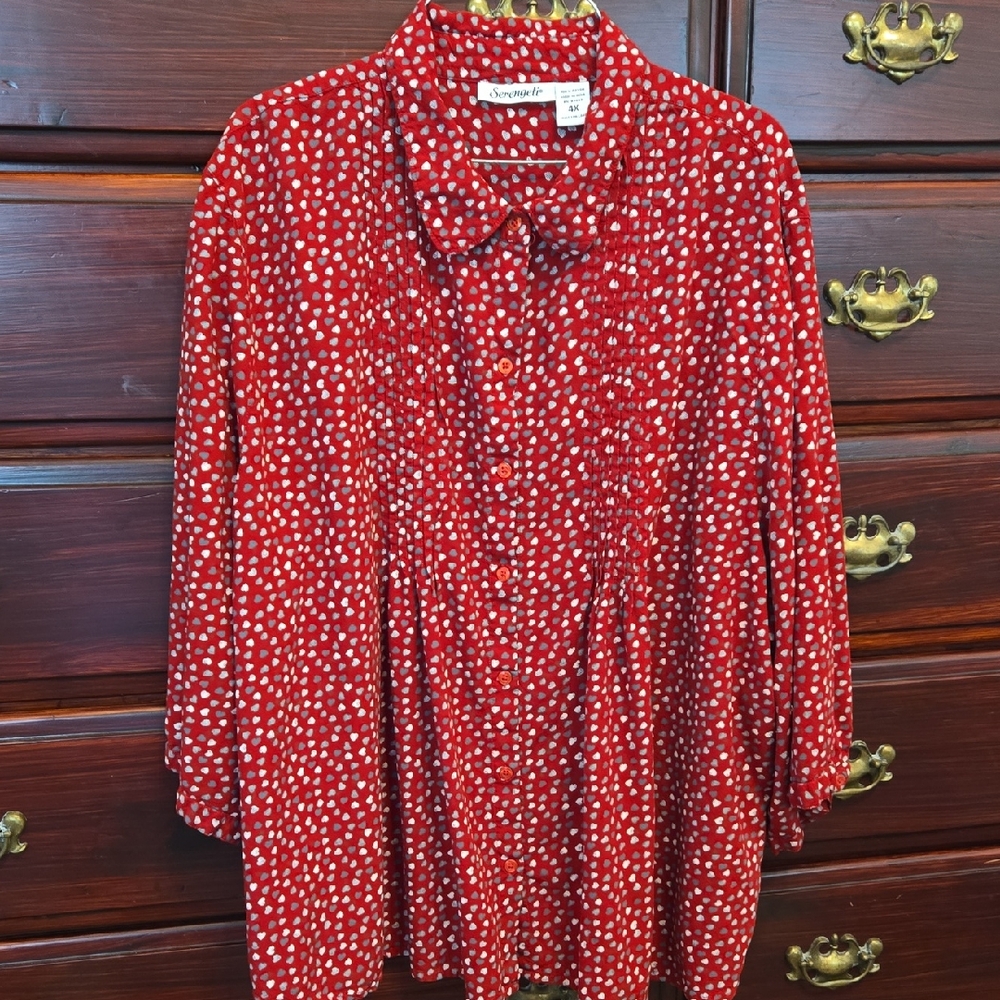 Serengeti Red Pleated Front 3/4 Slv Button Down Top W/ Gray & White Hearts 4X